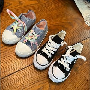 Little girls sneakers